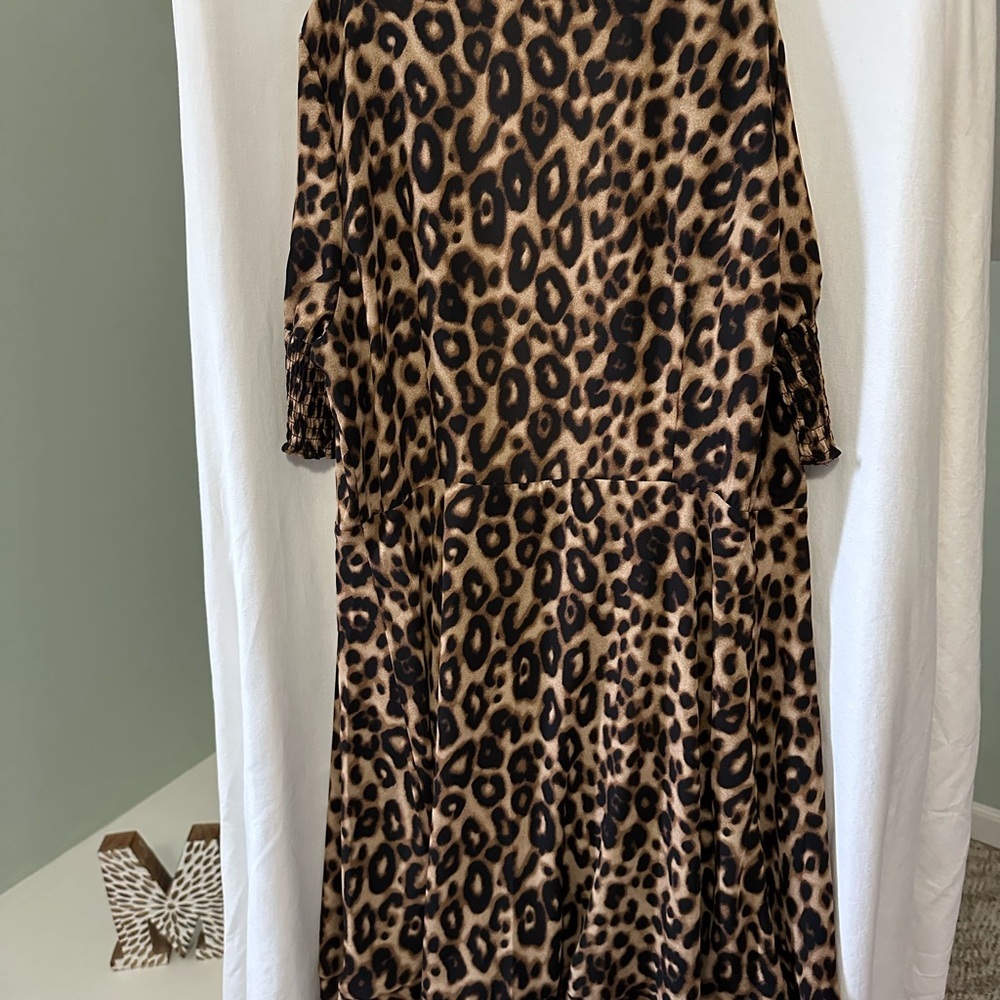 Blue Rain Leopard print Lined Wrap Dress Size Large - Picture 8 of 14